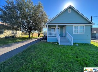 1228 Hoover St, Luling, TX 78648