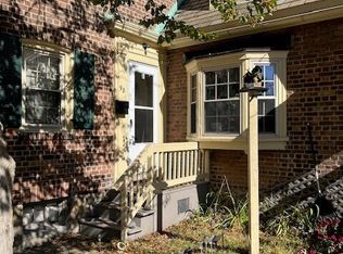 98 Sims St, Bridgeport, CT 06604