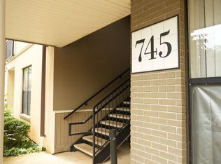 745 Walker Sq APT 4B, Charlottesville, VA 22903