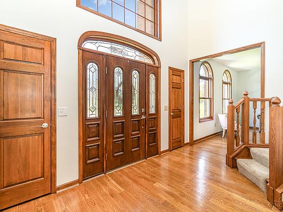 2nd image of 5851 Woodthrush Ln