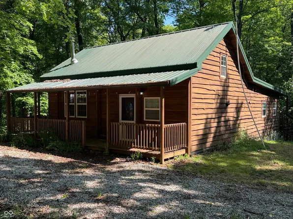 4420 S Calloway Dr, Hardinsburg, IN 47125
