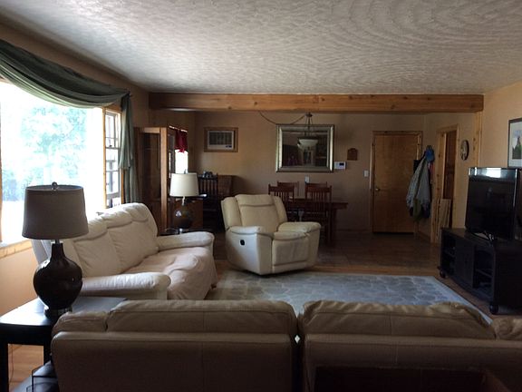 4th image of 1105 Fairview Dr