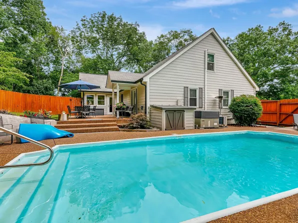 1004 Dickinson Ln, Franklin, TN 37069