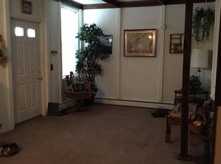 6012 Loomis Rd APT 2, Farmington, NY 14425