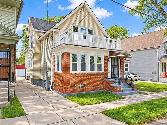 2nd image of 22 Zenner St