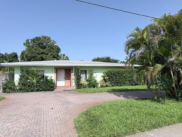 1st image of 3612 S Seacrest Blvd