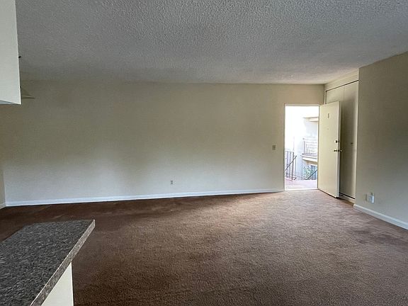 5th image of 529 N Adams St #8