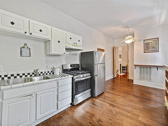 5th image of 1033-1035 Port St