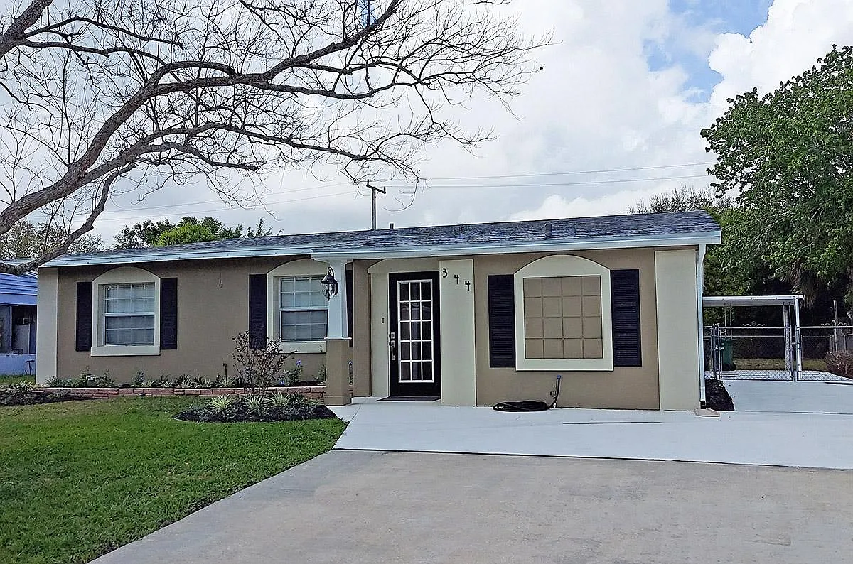 Building Photo - 344 Vesta Cir