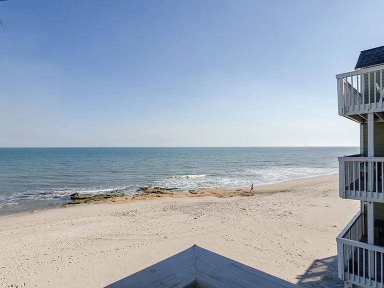 2102B Surfrider Ct — Photo 5