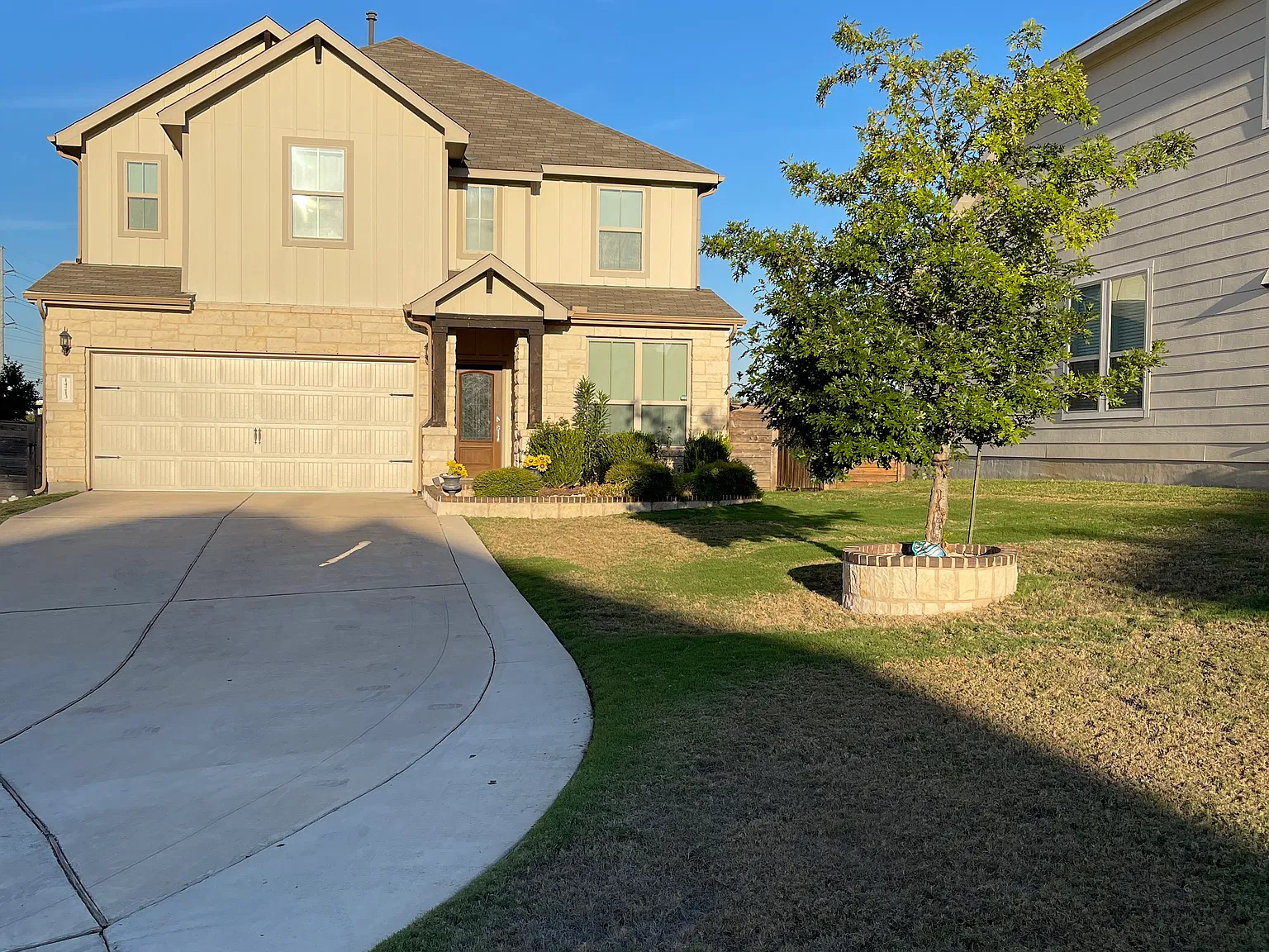 14213 Alloro Dr — Photo 2