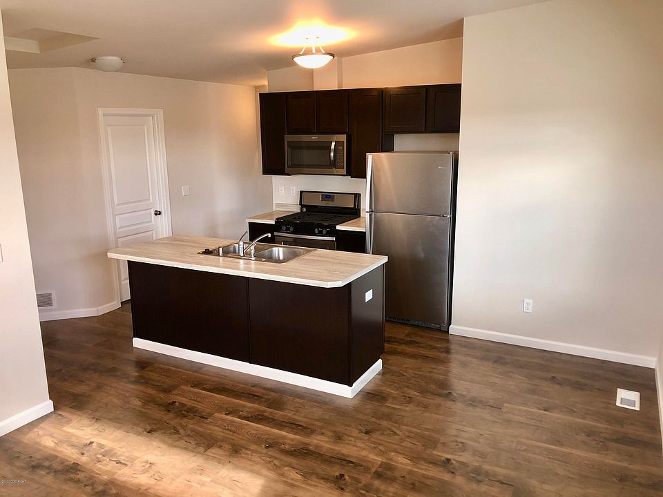 2nd image of 161 Willow View Cir #165