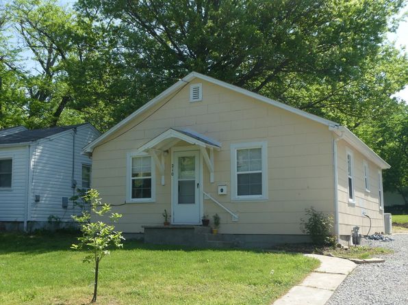 210 Alexander Ave