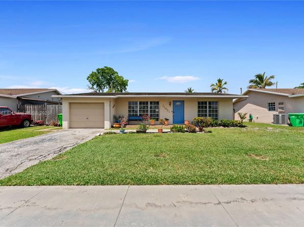 11421 NW 37th Pl, Sunrise, FL 33323