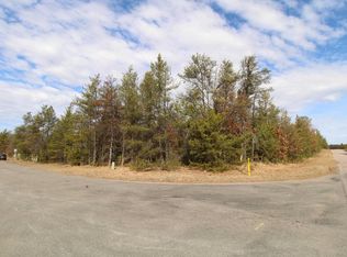 655 16th Ave #34, Nekoosa, WI 54457