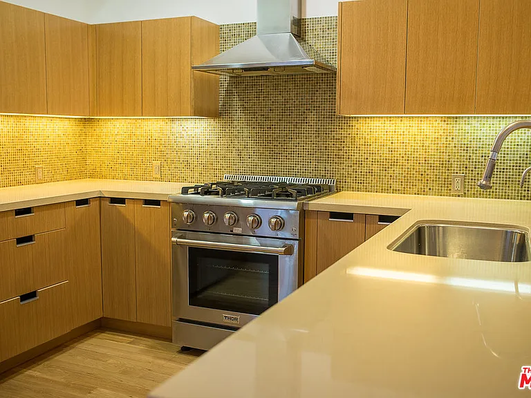 8 Brooks Ave #11 — Photo 18