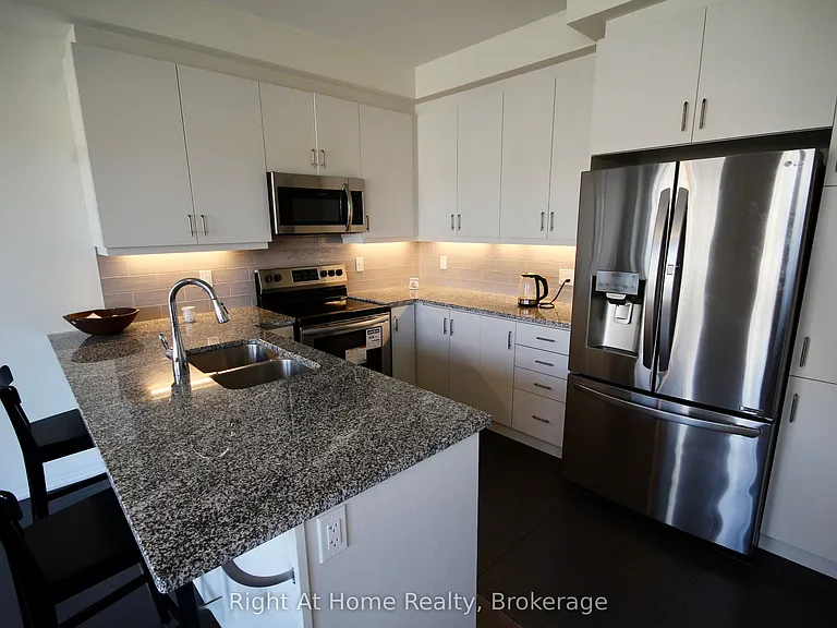 119 Stork St — Photo 15