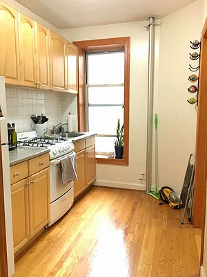 Rented by Warren T Real Estate Corp. | media 17