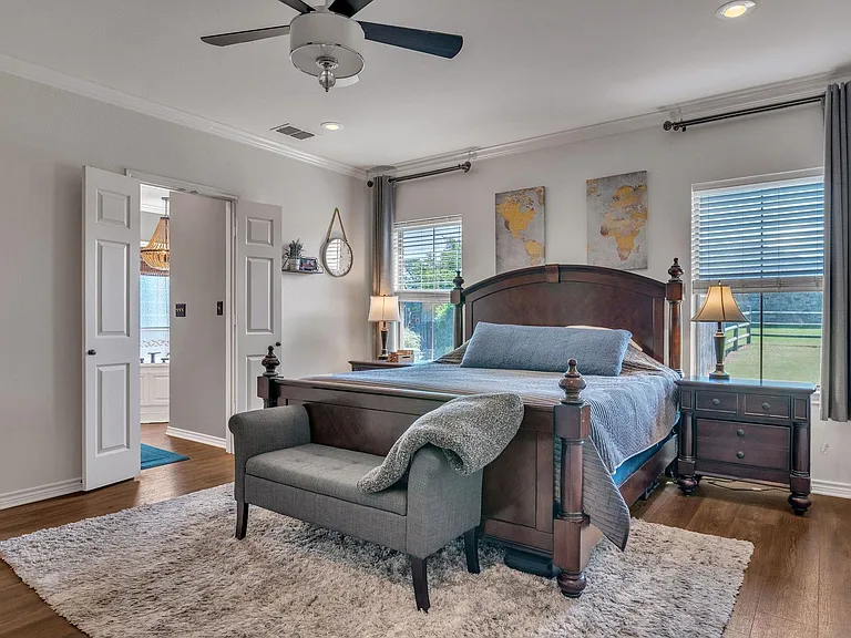 350 Julius Davis Ln — Photo 24