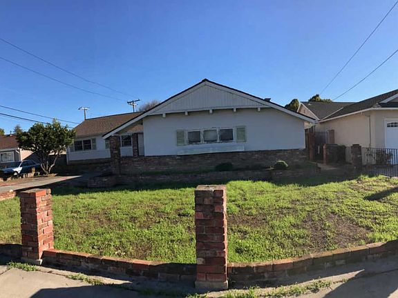 2nd image of 844 Cypress Ave