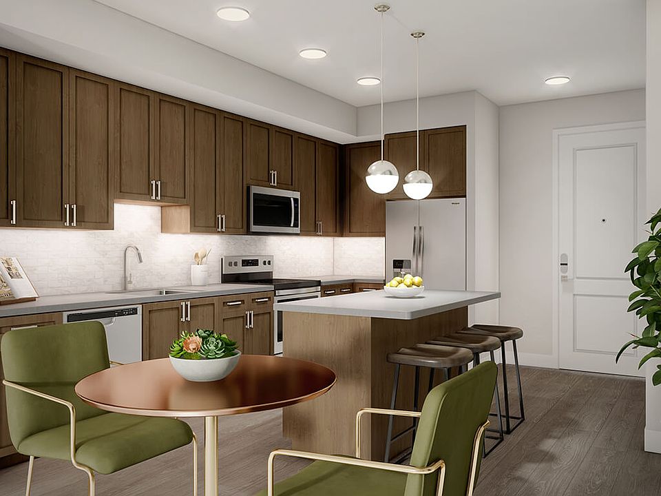1st image of 4040 Gateway Dr #4285259