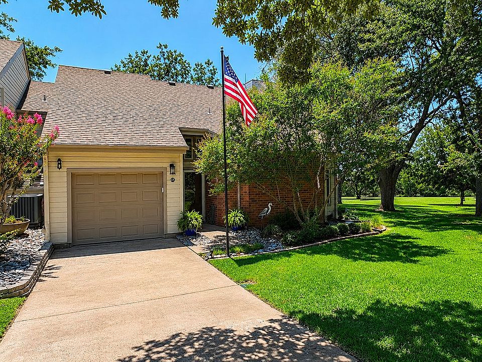 1st image of 149 Summer Place Cir