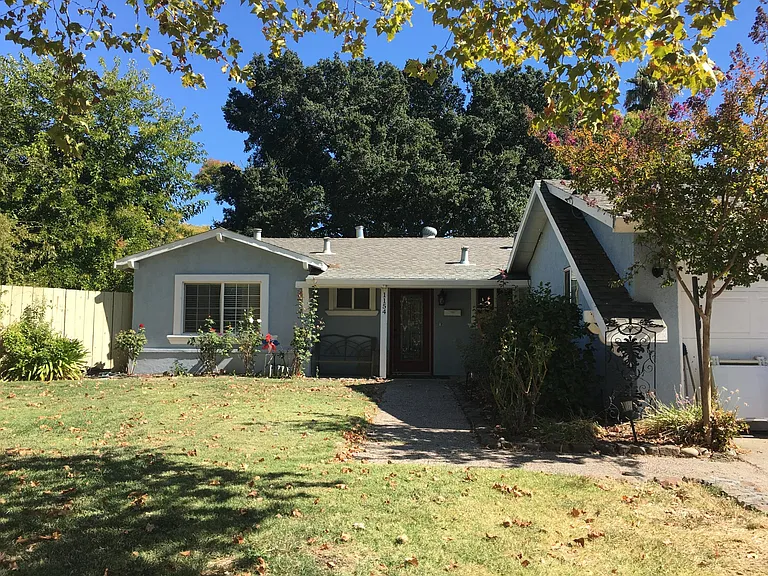 1154 Schaupp Ct — Photo 1
