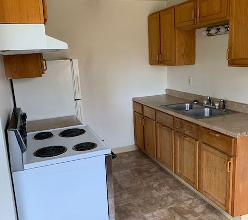 2nd image of 7415 146th St SW #322