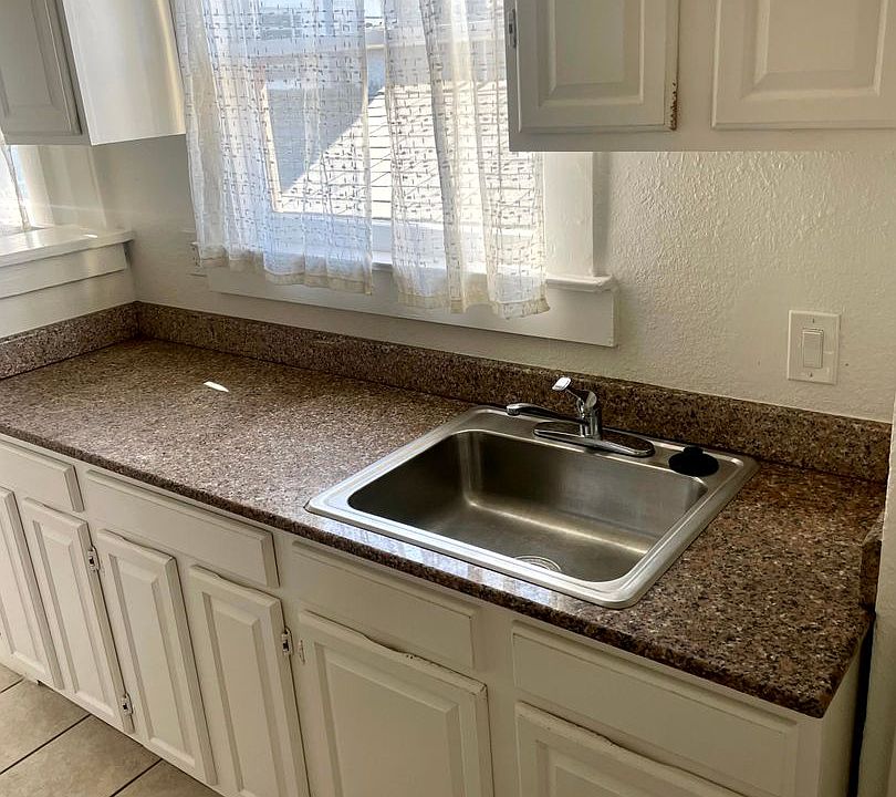 1st image of 5627 Adeline St #1