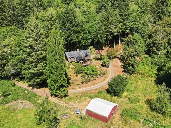 63206 Horse Poor Ln, Coos Bay, OR 97420