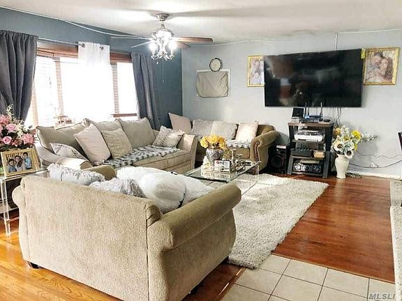 2nd image of 1574 Blaine Ave