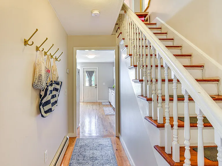 2 Hazard St #1 — Photo 12