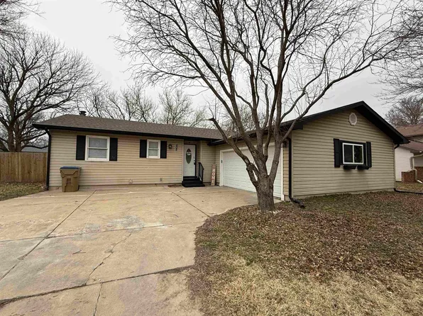 606 Renee Dr, Andover, KS 67002