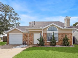 314 E Danielle Ct, Mary Esther, FL 32569