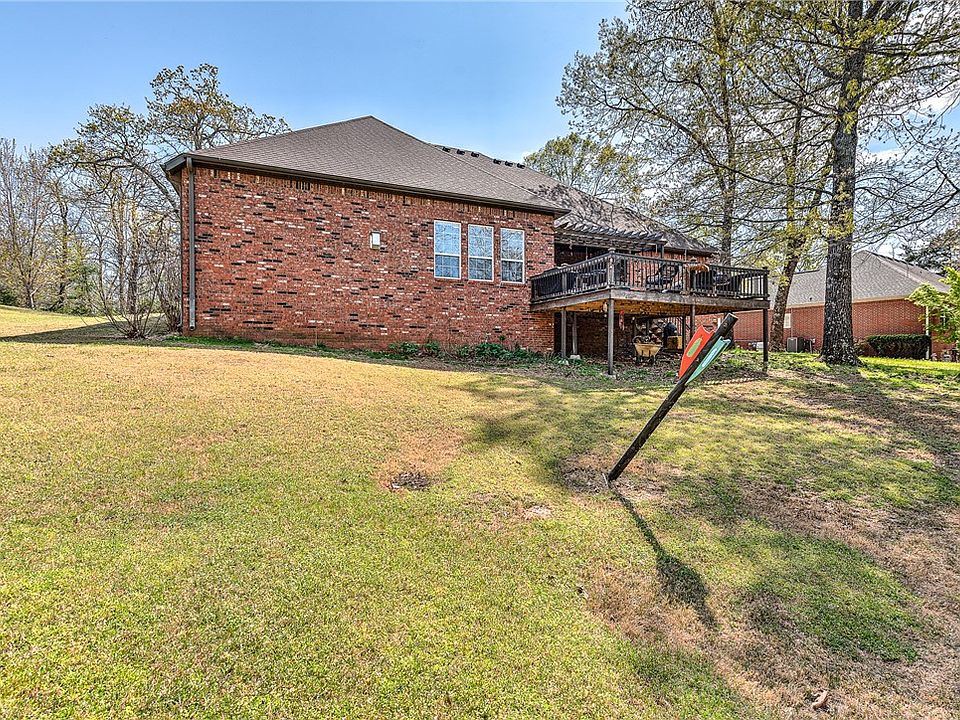 N♡ 13708 Leigh Dr, Bonner Springs, KS 66012 | Zillow