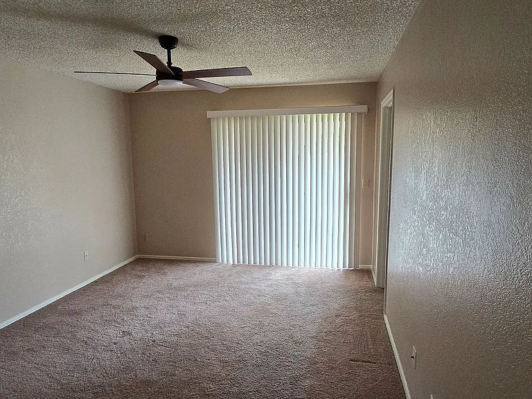 6407 W Brown St — Photo 21