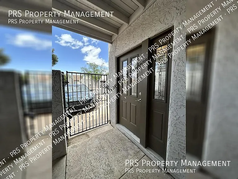 329 E Ambassador Dr — Photo 4