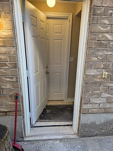 61 NW Interlude Dr #BASEMENT Photo 1