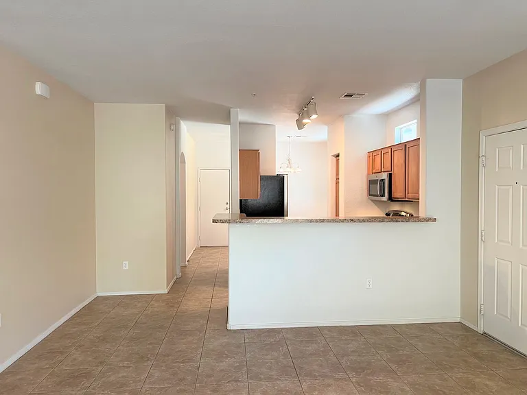2150 W Alameda Rd #1045 — Photo 10