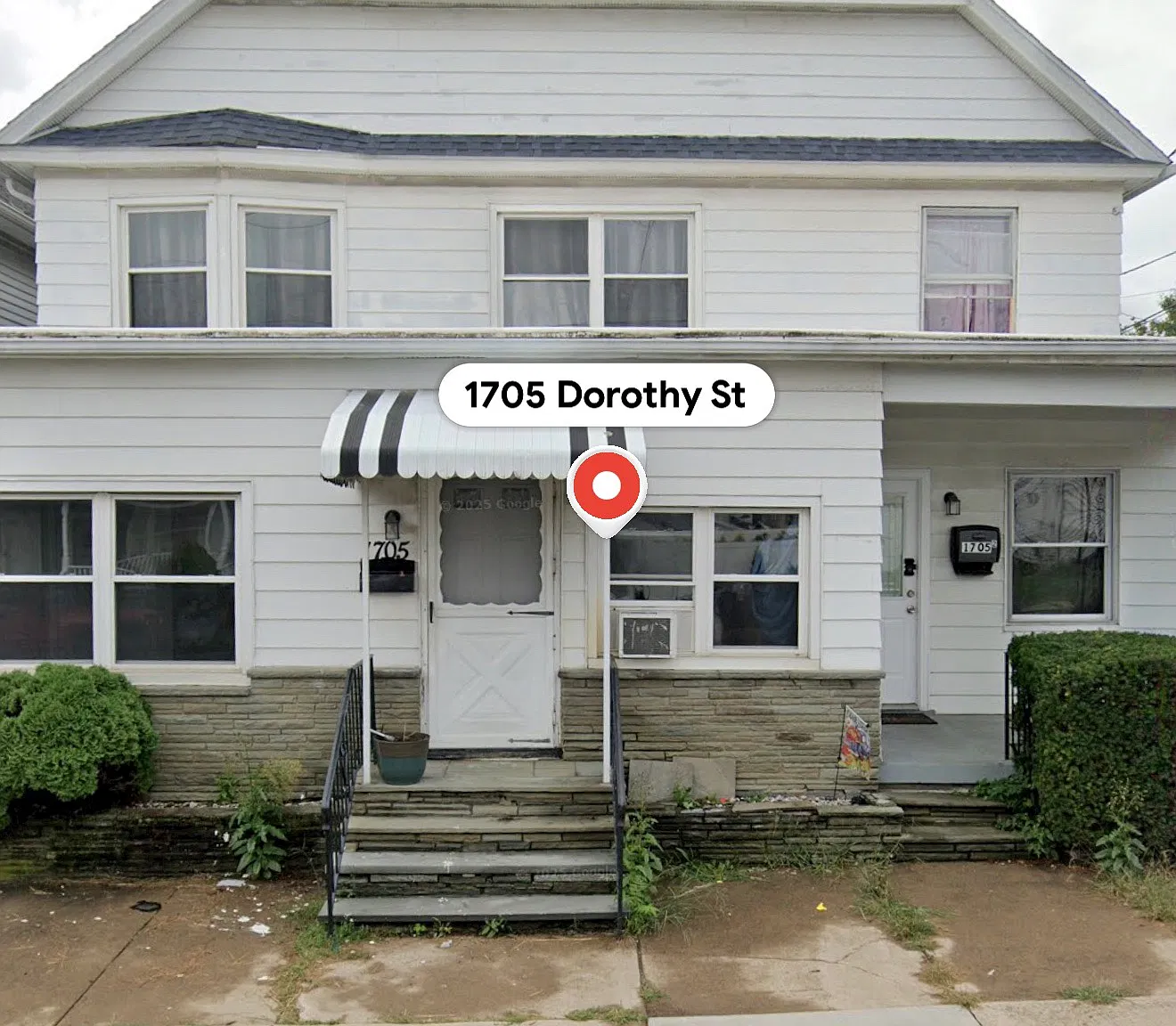 3 bed, $1,295 — Photo 1