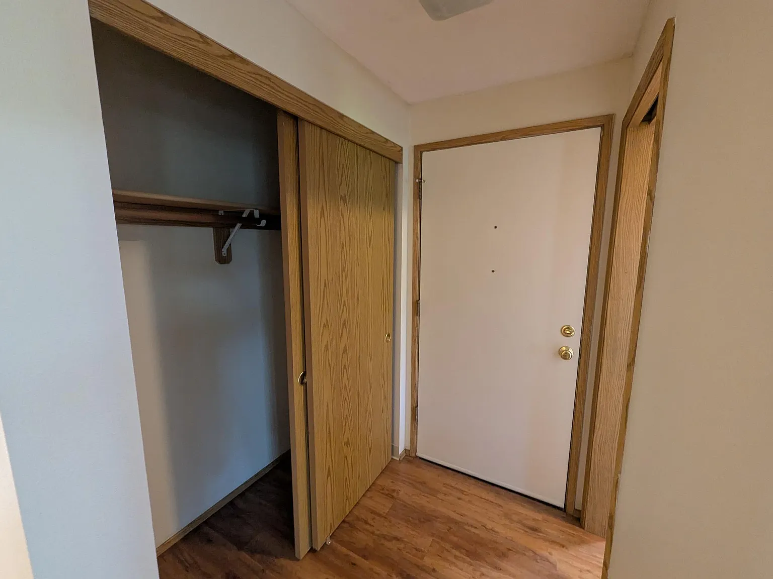 2 bed, 750 sqft, $1,600 — Photo 4
