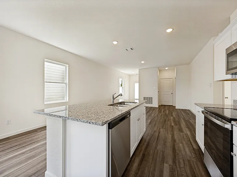 525 Cherry Ln — Photo 7