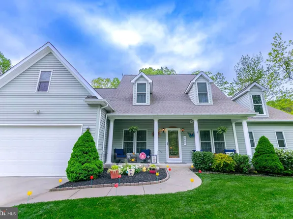 321 Lake Caroline Dr, Ruther Glen, VA 22546