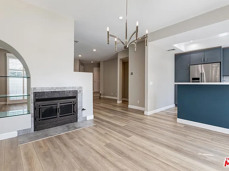 2333 Oak St #3 — Photo 3
