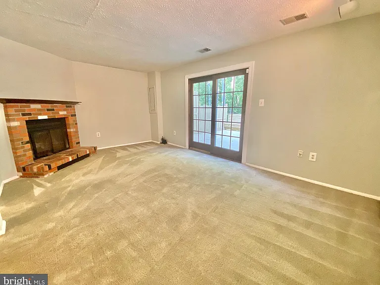 6212 Hillside Rd — Photo 28
