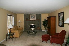 2nd image of 18415 Cottonwood Cir
