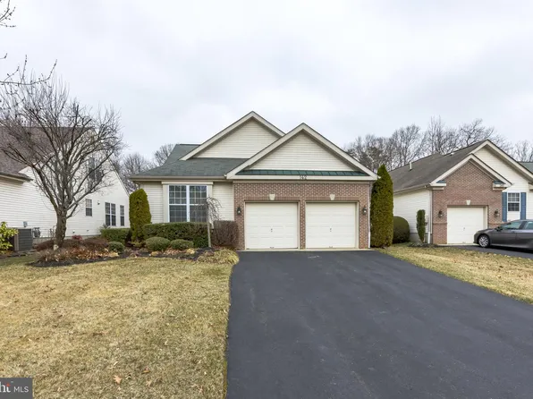 142 Glengarry Ln, Hainesport, NJ 08036