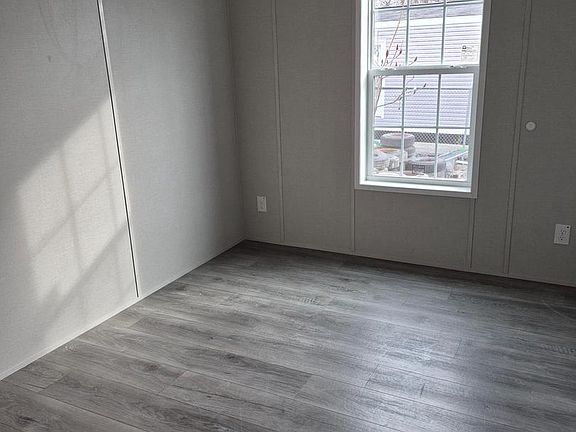5th image of 318 Hostetter Blvd