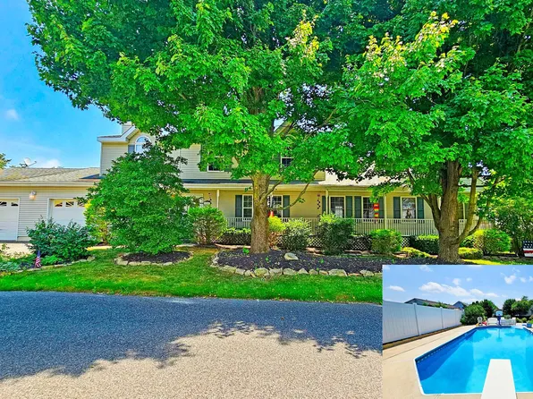 1533 Mermaid Ave, Beachwood, NJ 08722