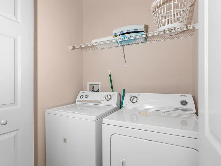 2835 Oakwater Dr #2835 — Photo 8